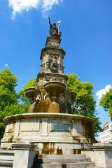 Der Hansabrunnen Hochformat